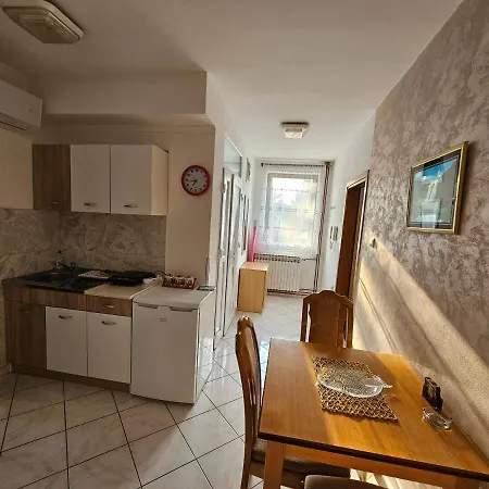 Aleks Apartament